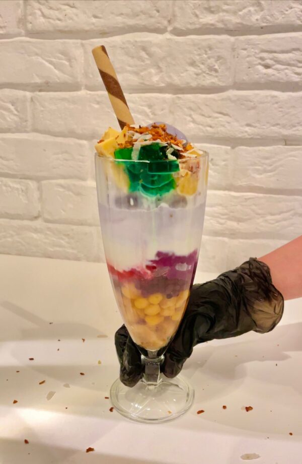 Halo Halo in UAE